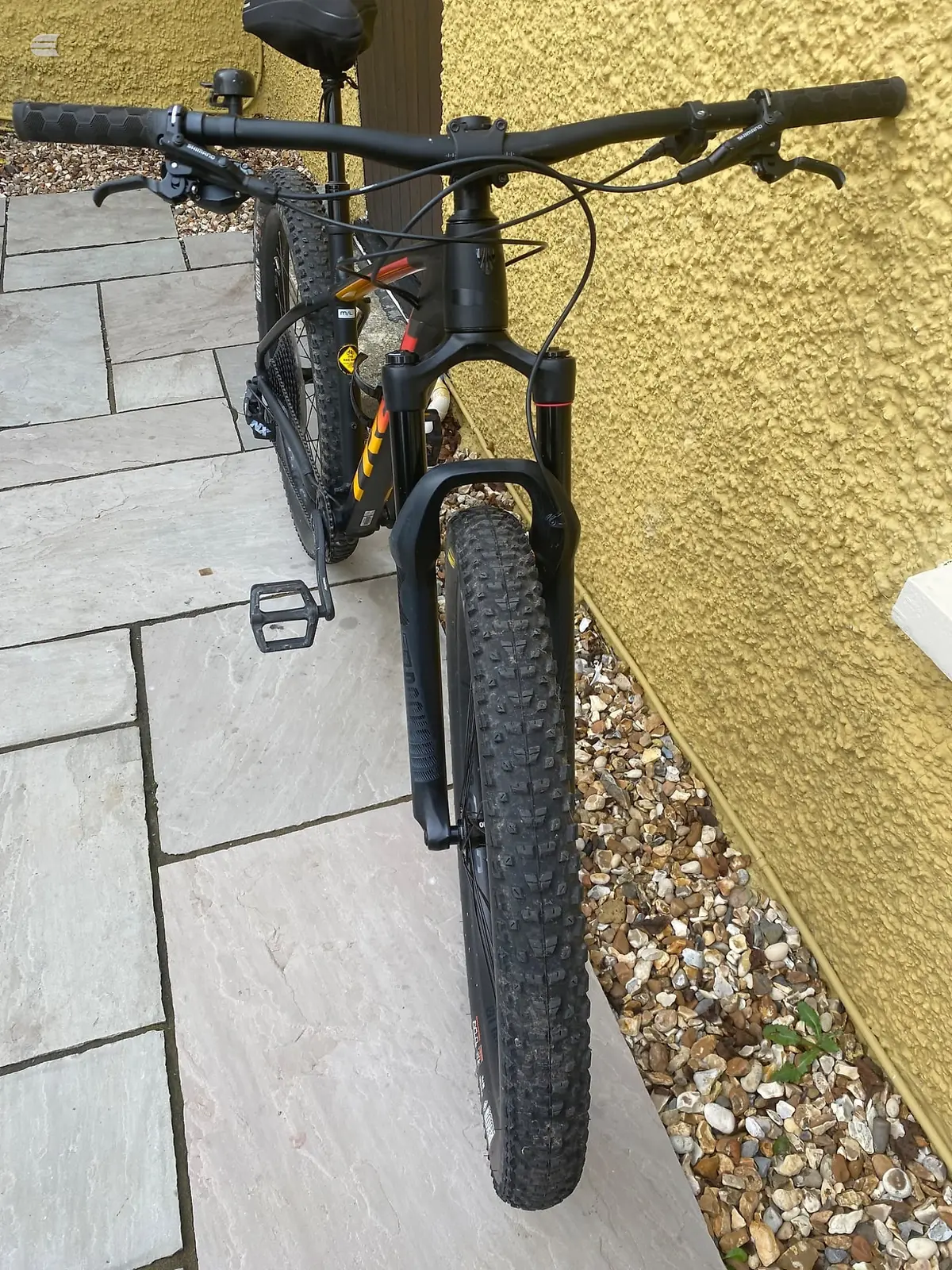 Used 2020 Trek Roscoe 8 Mountain Bike, photo 5 of 6