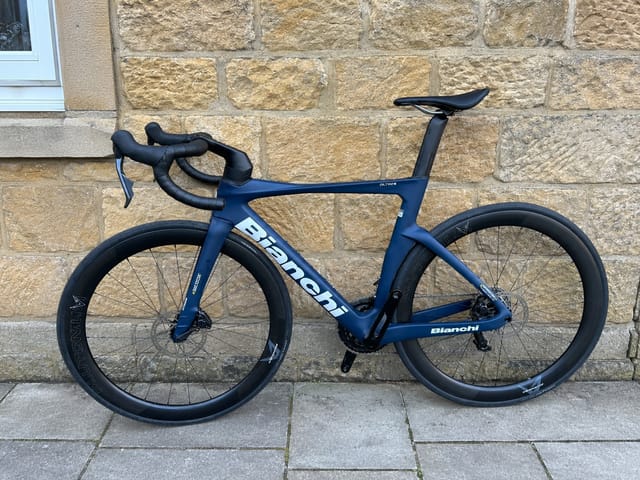 Bianchi Aero Road Bike 53cm, Carbon Disc, SRAM Rival